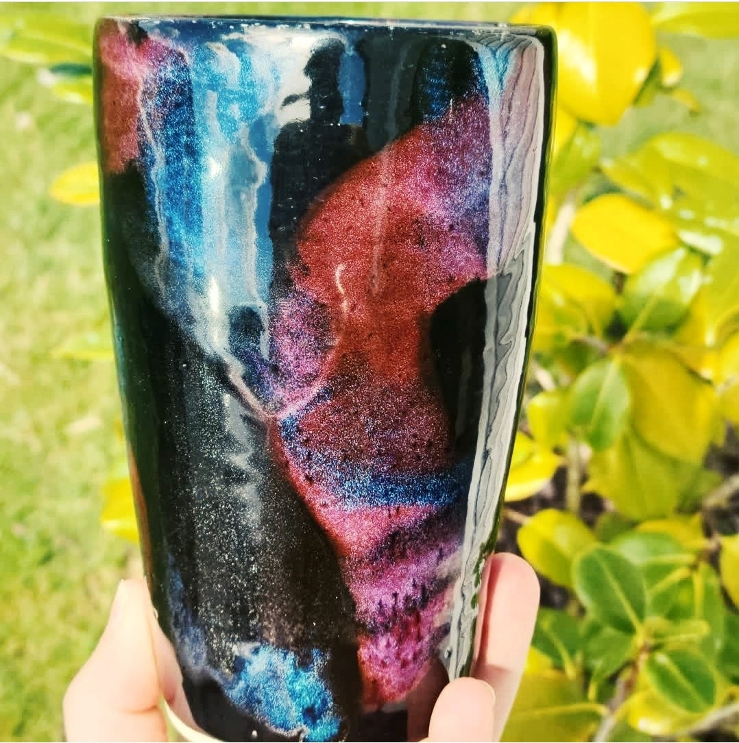 Galaxy-inspired glazes